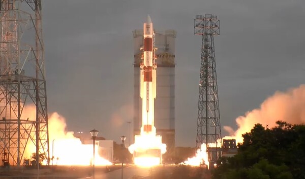 [Asia in Space] India launches seven satellites on PSLV rocket